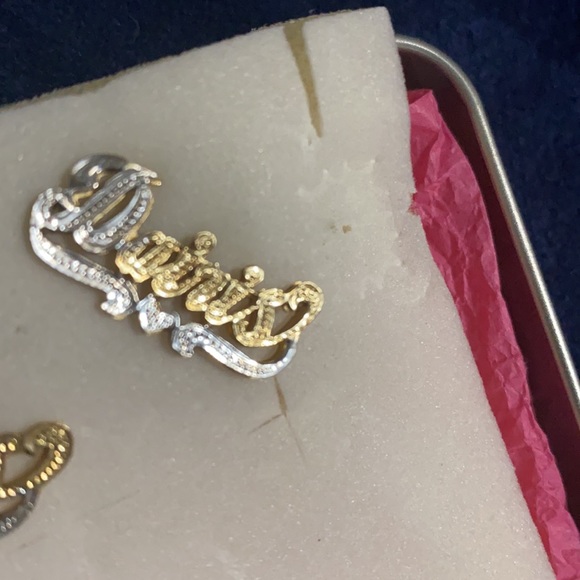 a pair of personalized earrings, gold 14 - Picture 3 of 4